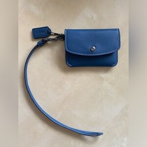 Coach card holder—⭐️USED⭐️